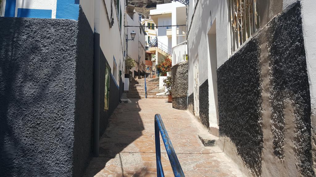 Pensión Playa Puerto De Mogan Bagian luar foto
