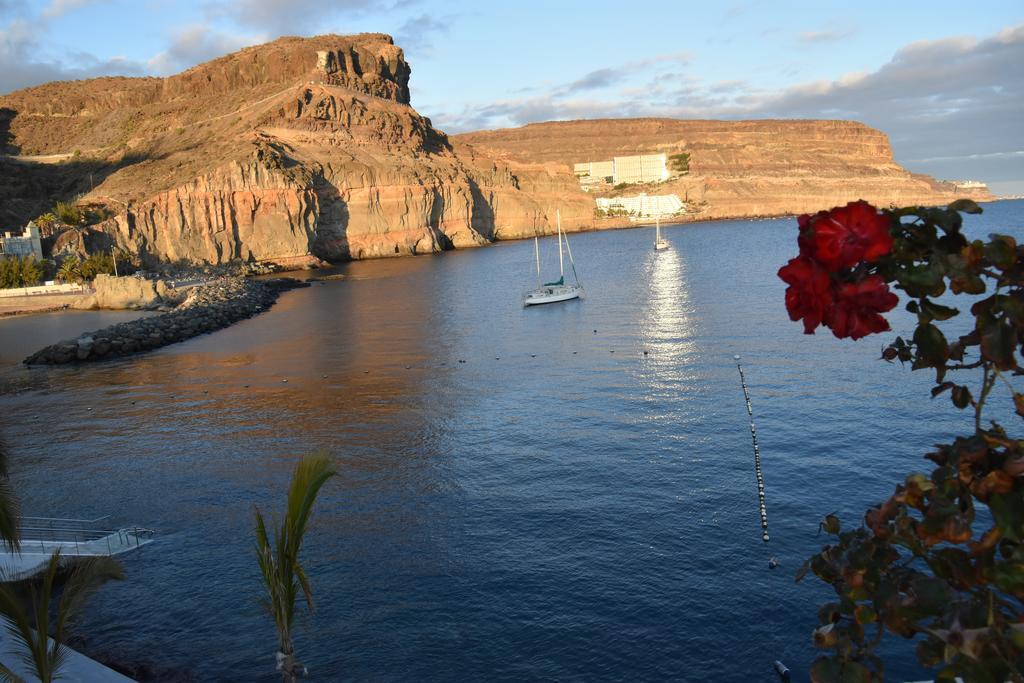 Pensión Playa Puerto De Mogan Bagian luar foto
