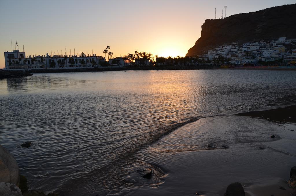 Pensión Playa Puerto De Mogan Bagian luar foto